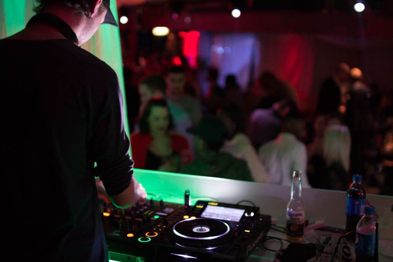 Jørgen Berg i DJ- eller musikksammenheng